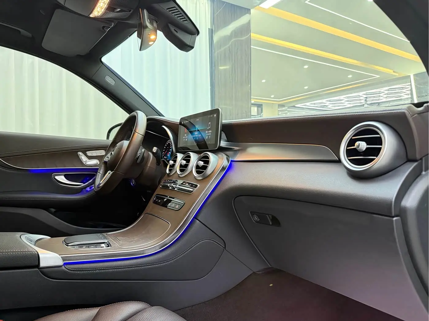 Mercedes-Benz GLC 2020 — Фото 7/9