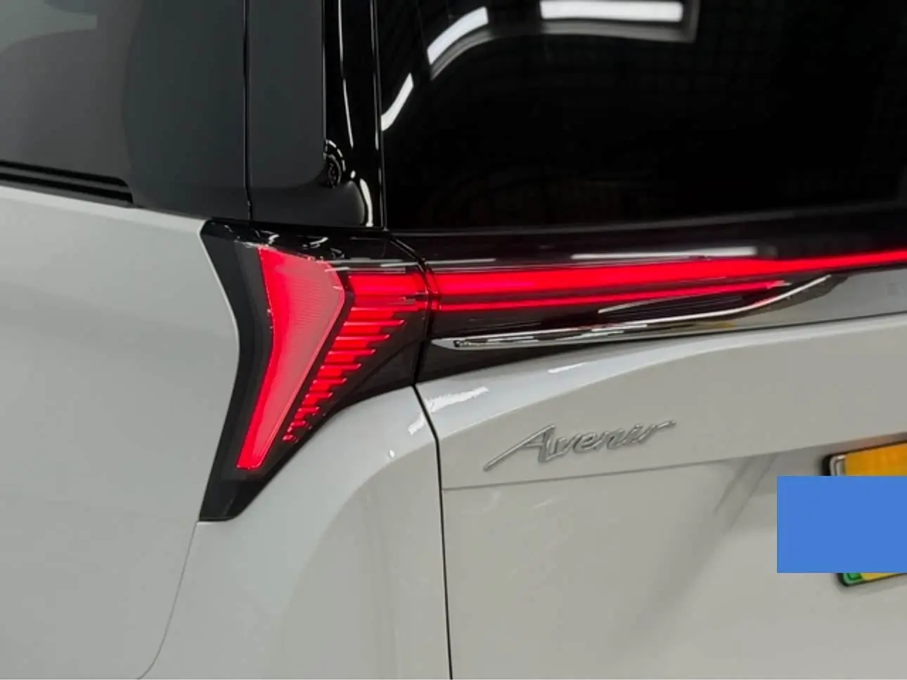 Buick GL8 New Energy 2025 — Photo 9/12