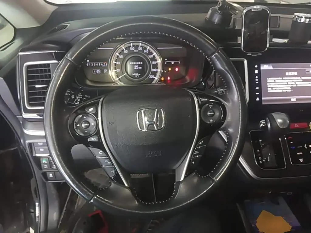 Honda Elysion 2018 — Şəkil 11/20