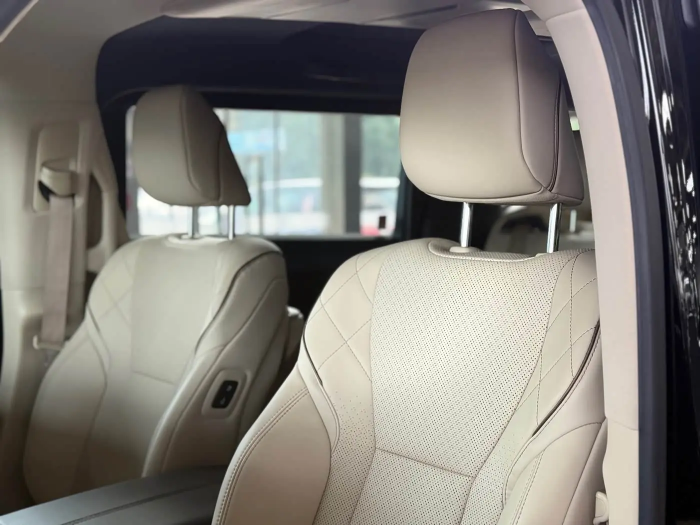 Toyota Alphard 2023 — Фото 10/20