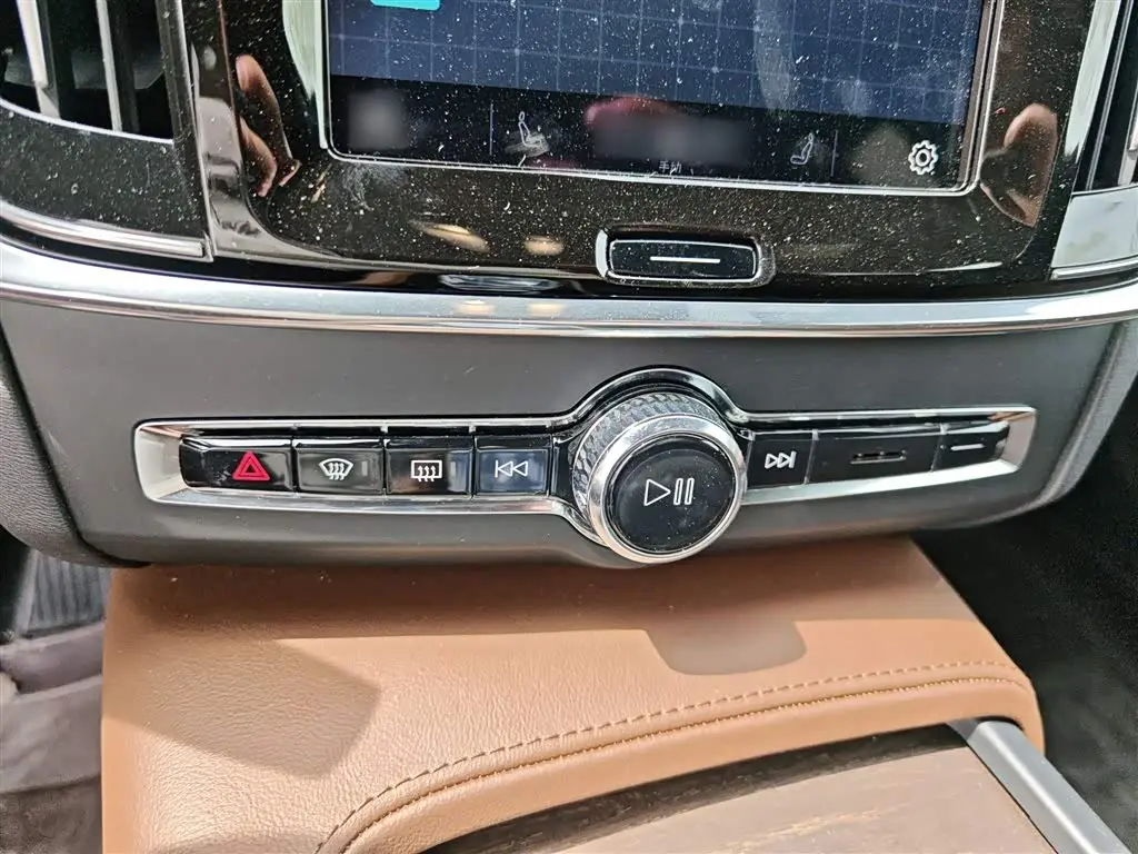 Volvo S90 2024 — Photo 16/20
