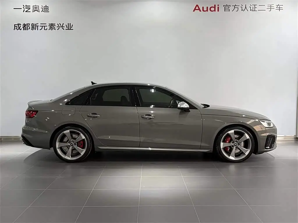 Audi S4 2023 — Photo 3/18