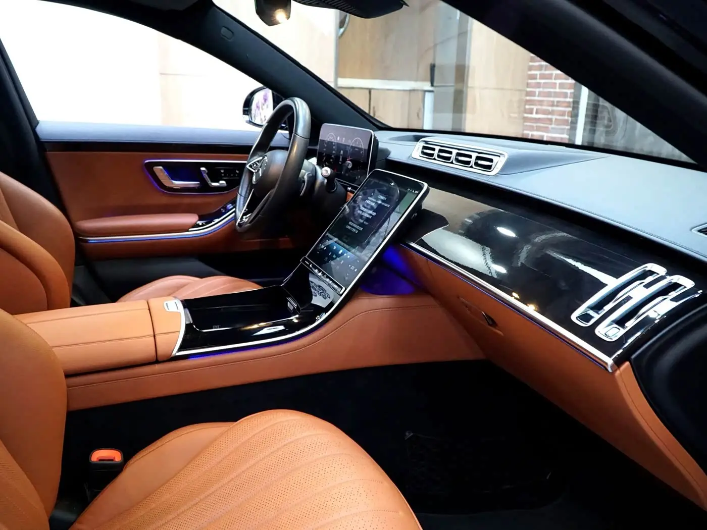 Mercedes-Benz S-Class 2023 — Photo 8/20