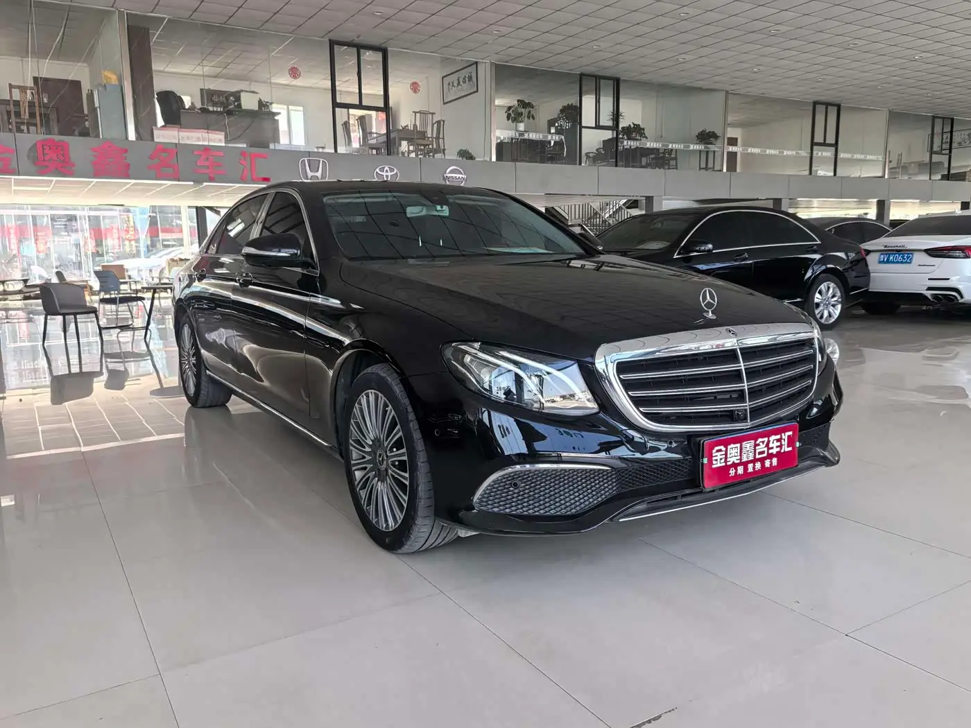 Mercedes-Benz E-Class 2020 — Фото 3/18