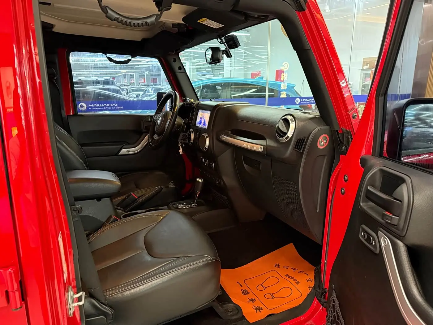 Jeep Wrangler 2018 — Photo 10/13