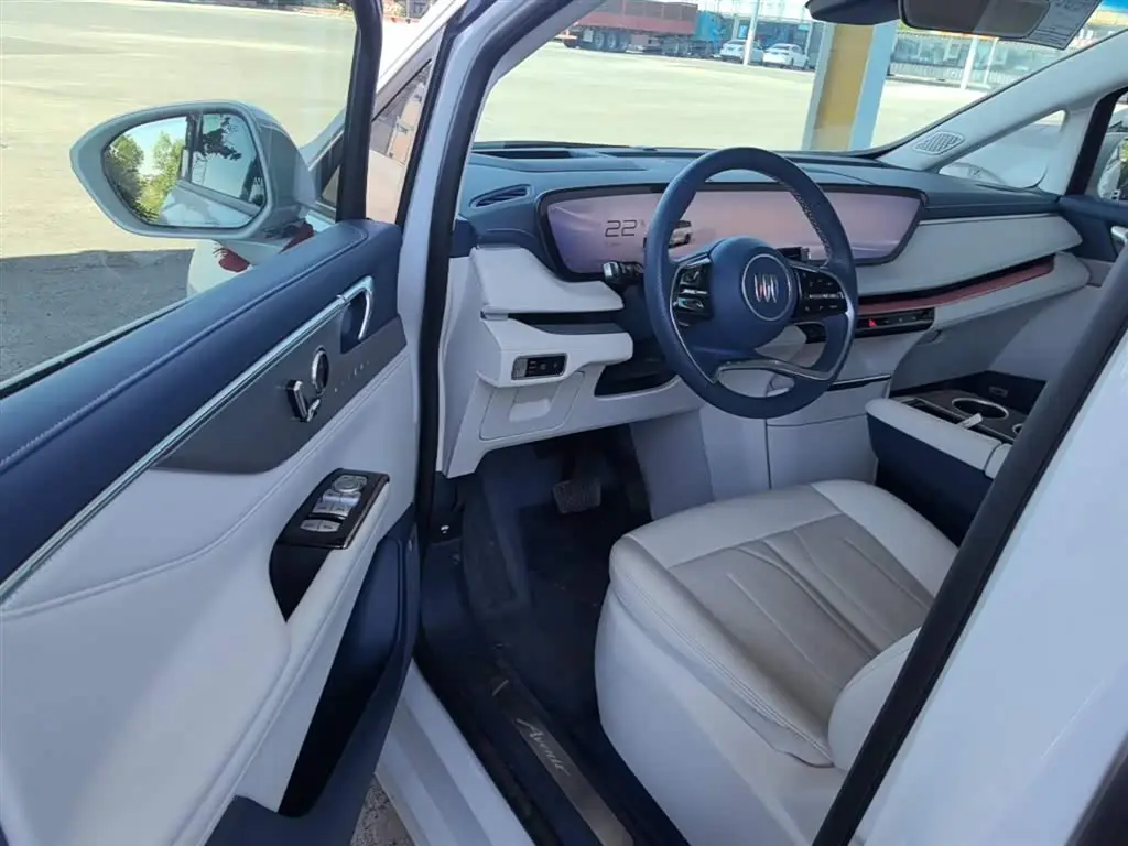 Buick GL8 New Energy 2024 — Photo 16/20