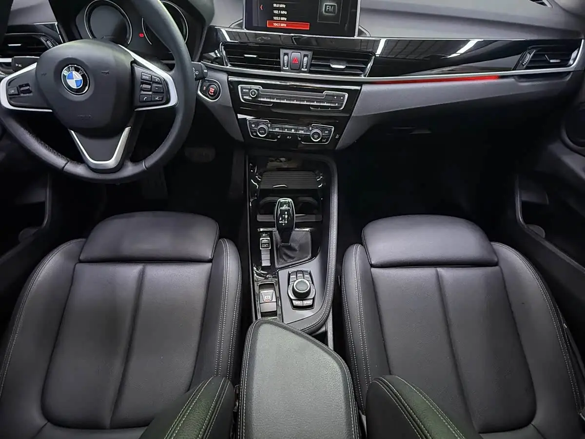 BMW X2 2020 — Фото 17/20