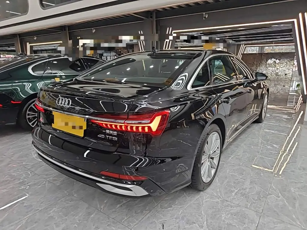 Audi A6L 2023 — Photo 7/20