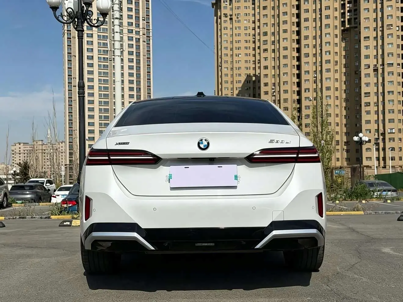 BMW 5 Series 2025 — Photo 8/20