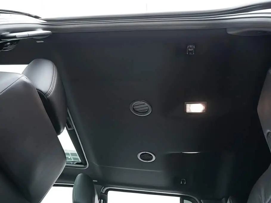 Lincoln Navigator 2018 — Şəkil 20/20