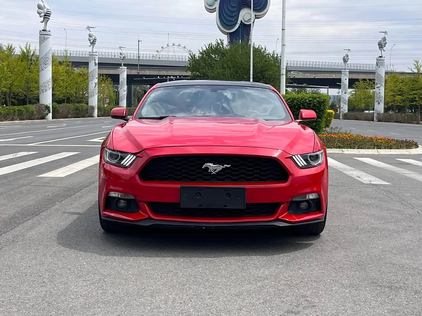 Ford Mustang 2018 — Фото 2/9