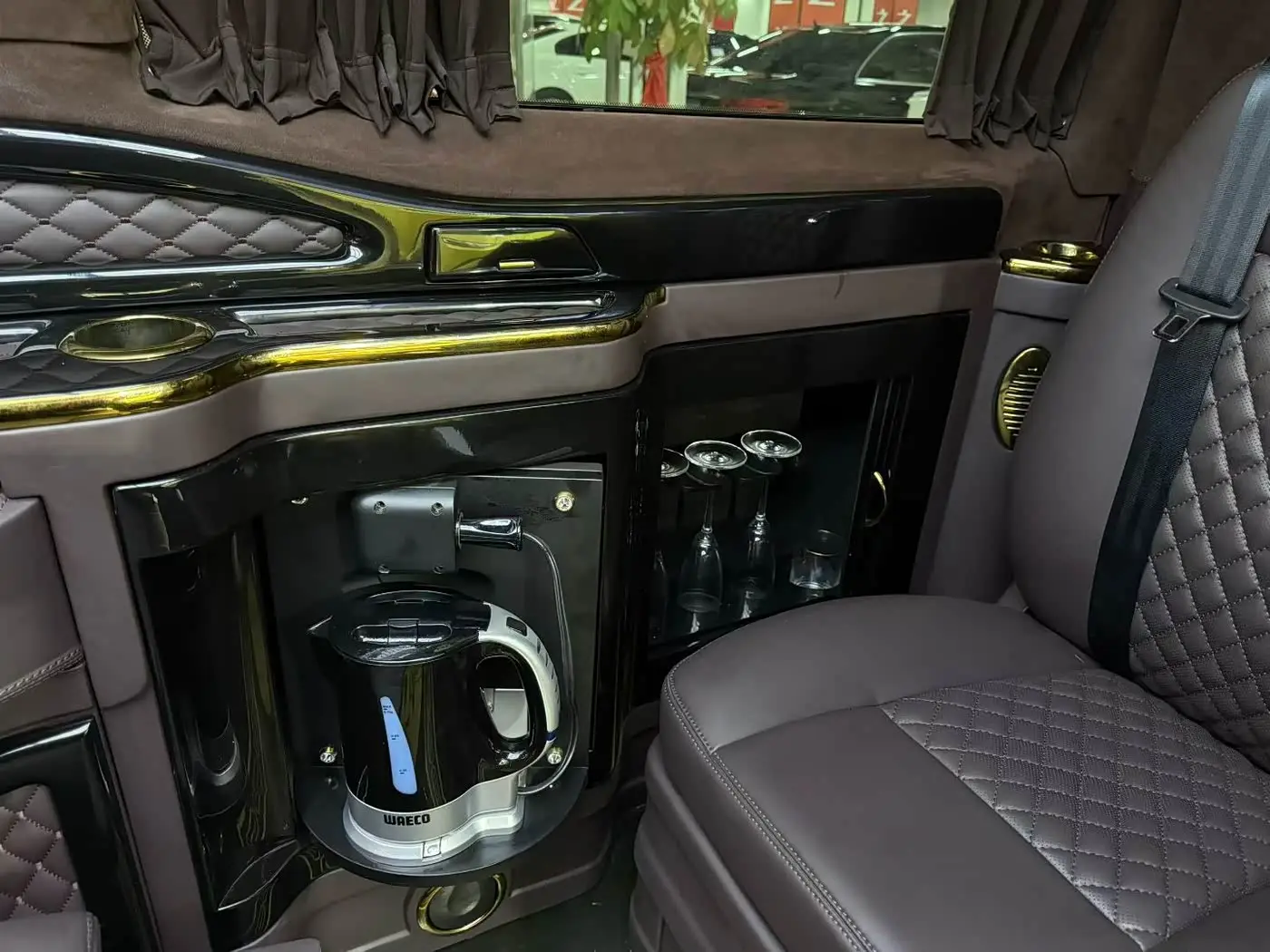 Mercedes-Benz Vito 2015 — Photo 9/18