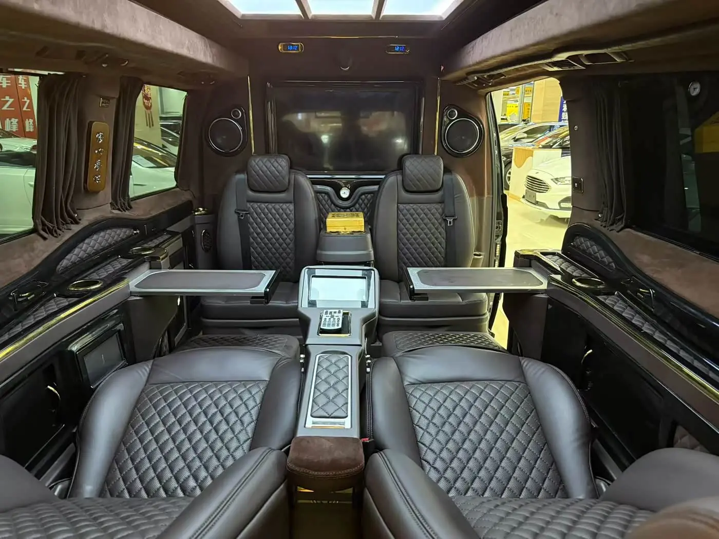 Mercedes-Benz Vito 2015 — Photo 10/18
