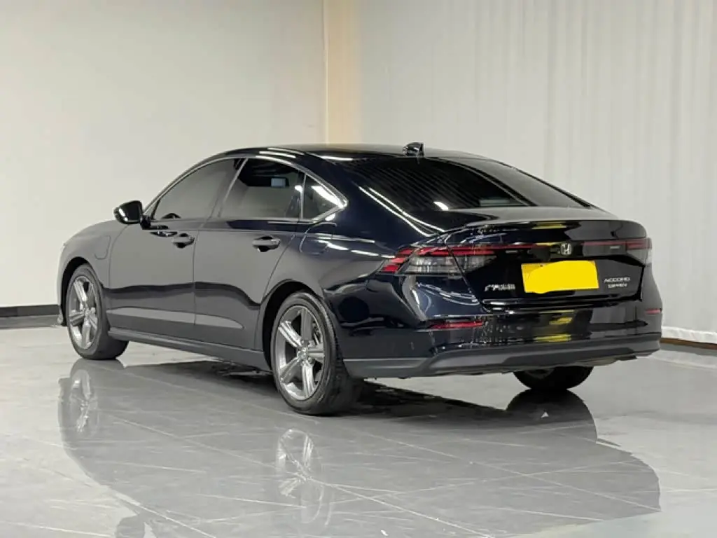 Honda Accord New Energy 2025 — Фото 7/19