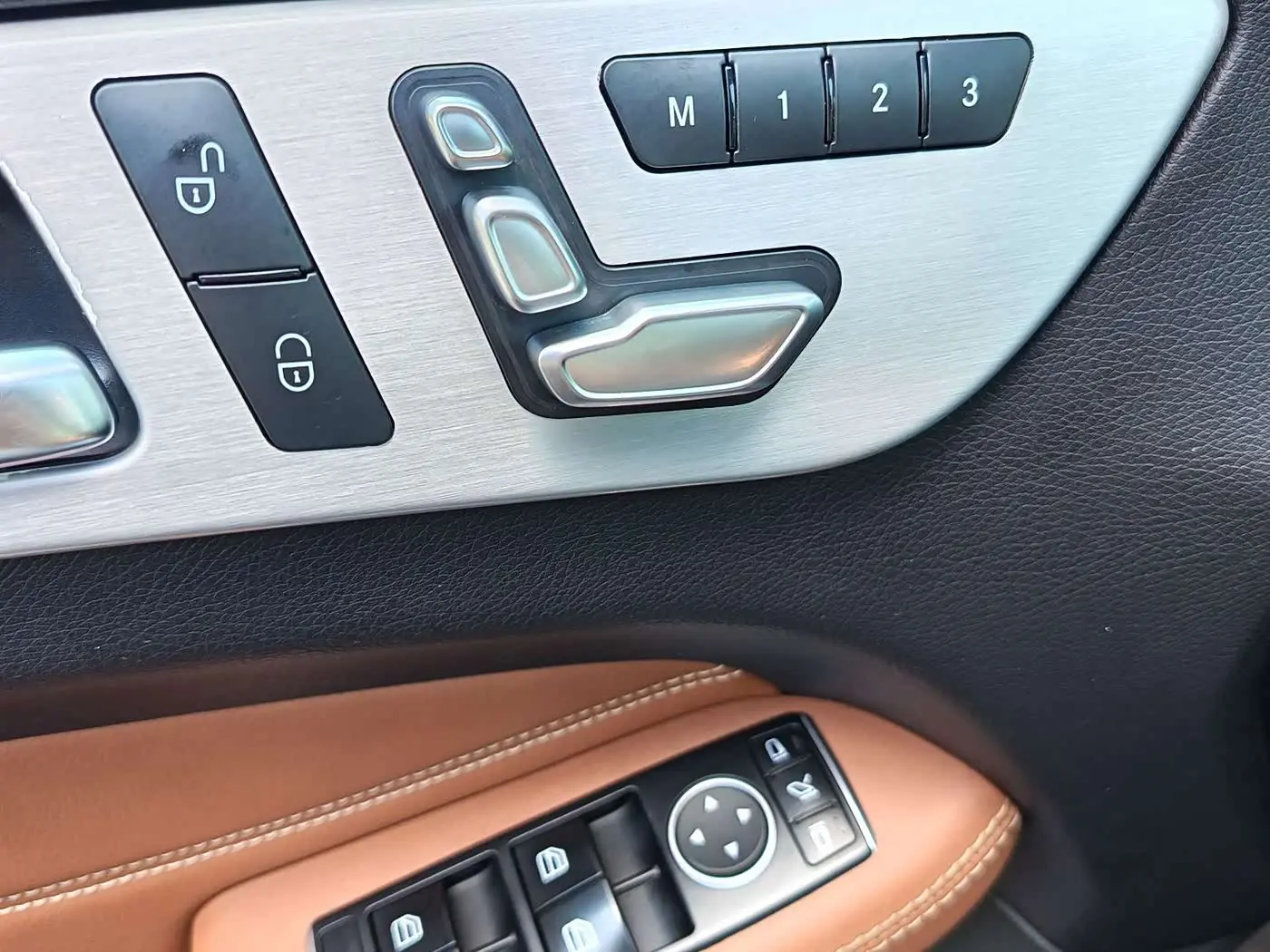 Mercedes-Benz GLE 2016 — Фото 13/20