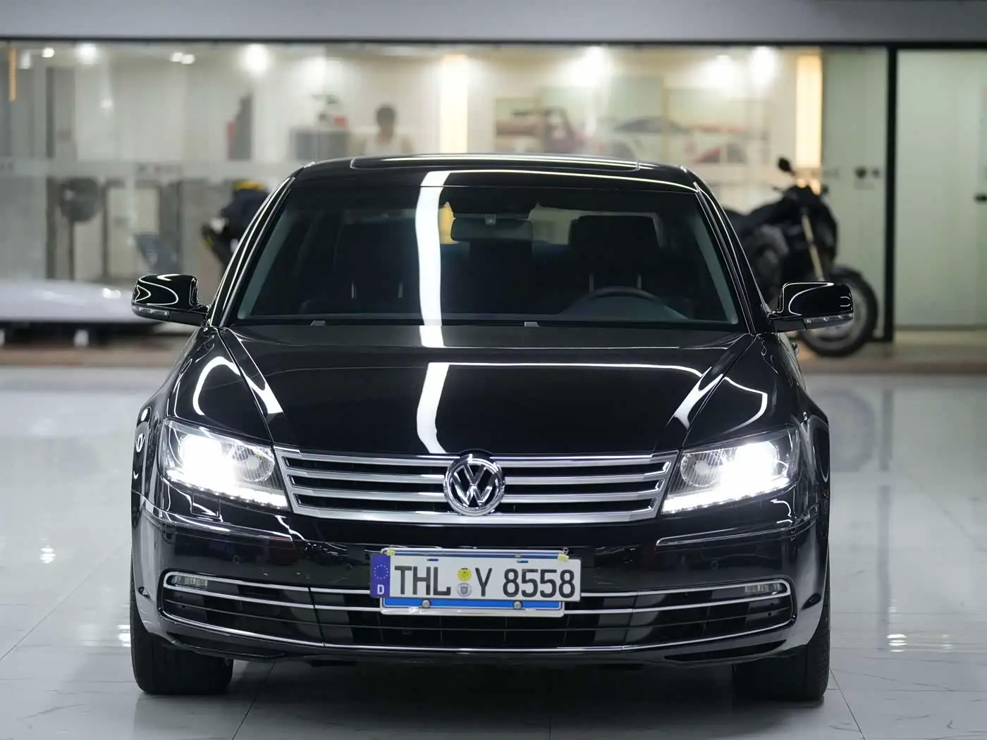 Volkswagen Phaeton 2016 — Şəkil 2/20