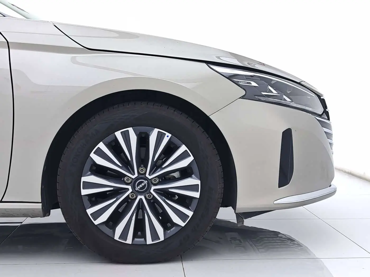 Nissan Teana 2023 — Şəkil 19/20
