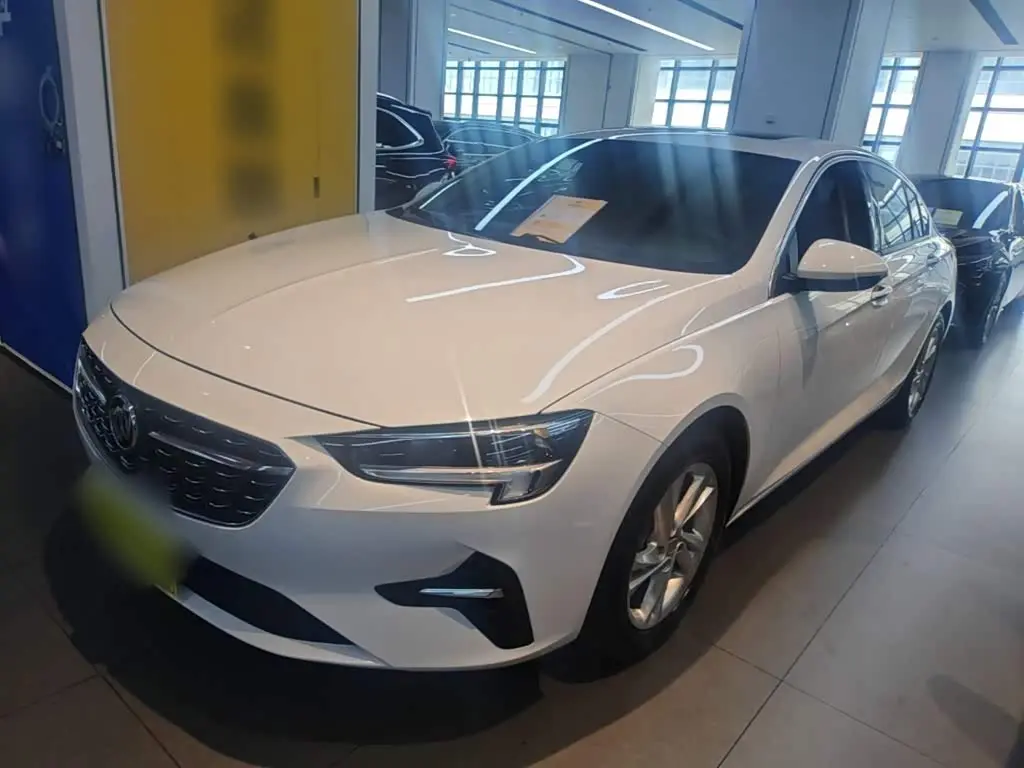 Buick Regal 2022 — Фото 1/20
