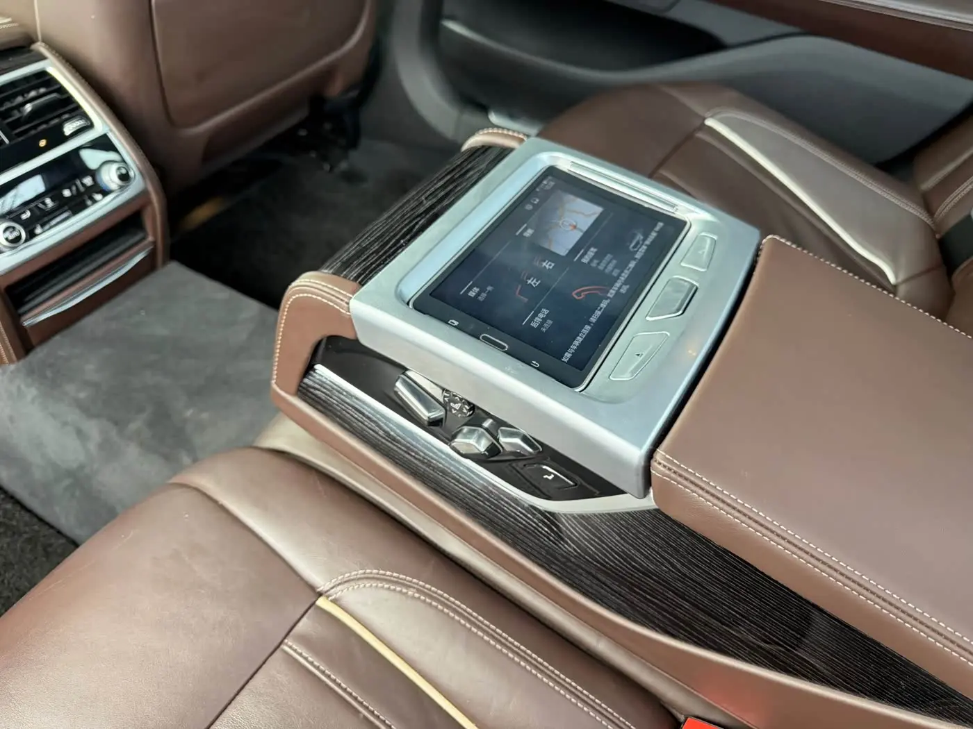 BMW 7 Series 2020 — Photo 11/20