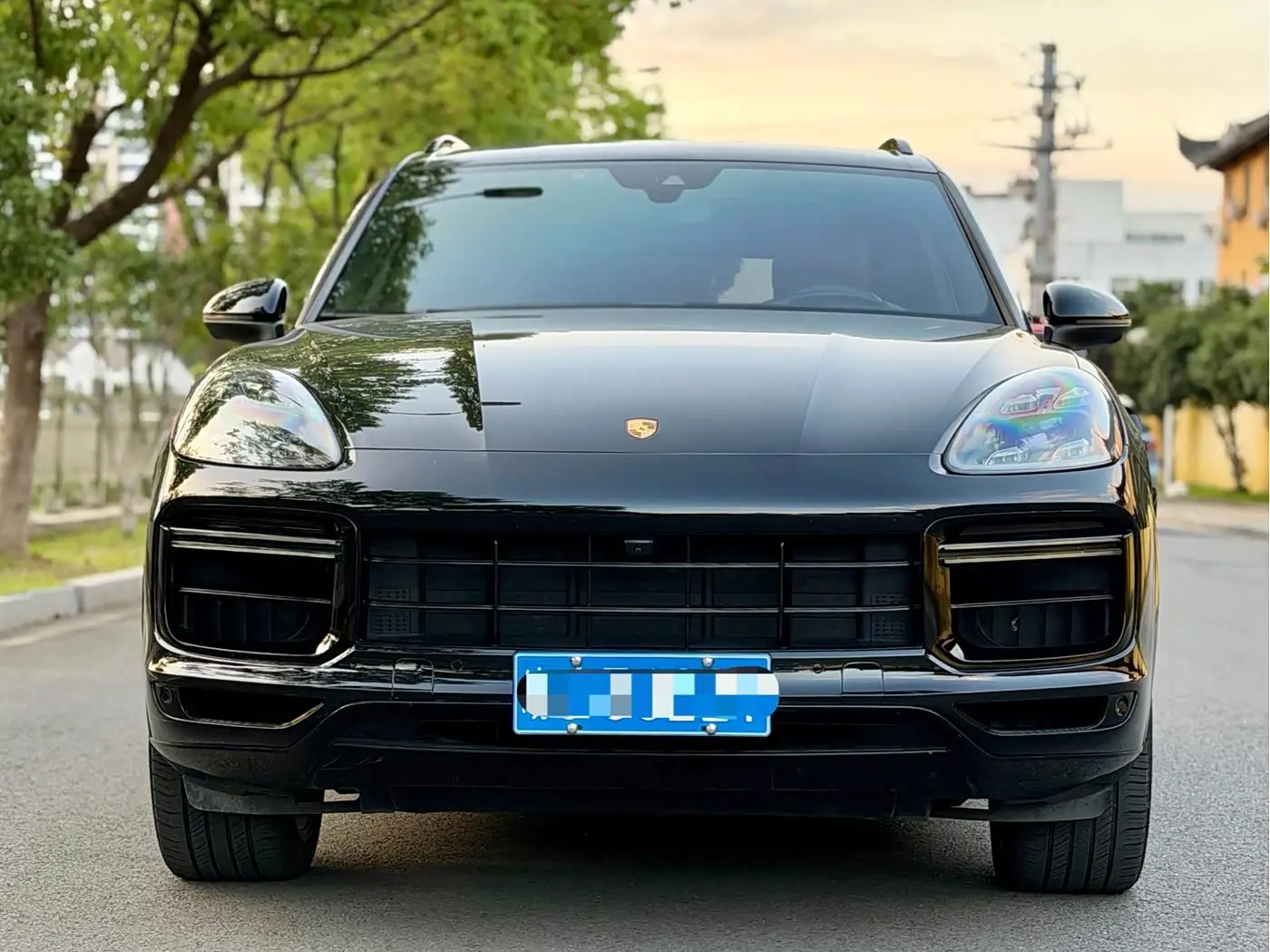 Porsche Cayenne 2021 — Photo 2/17