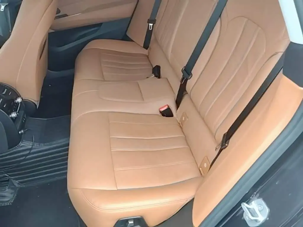 BMW 6 Series GT 2020 — Фото 17/20