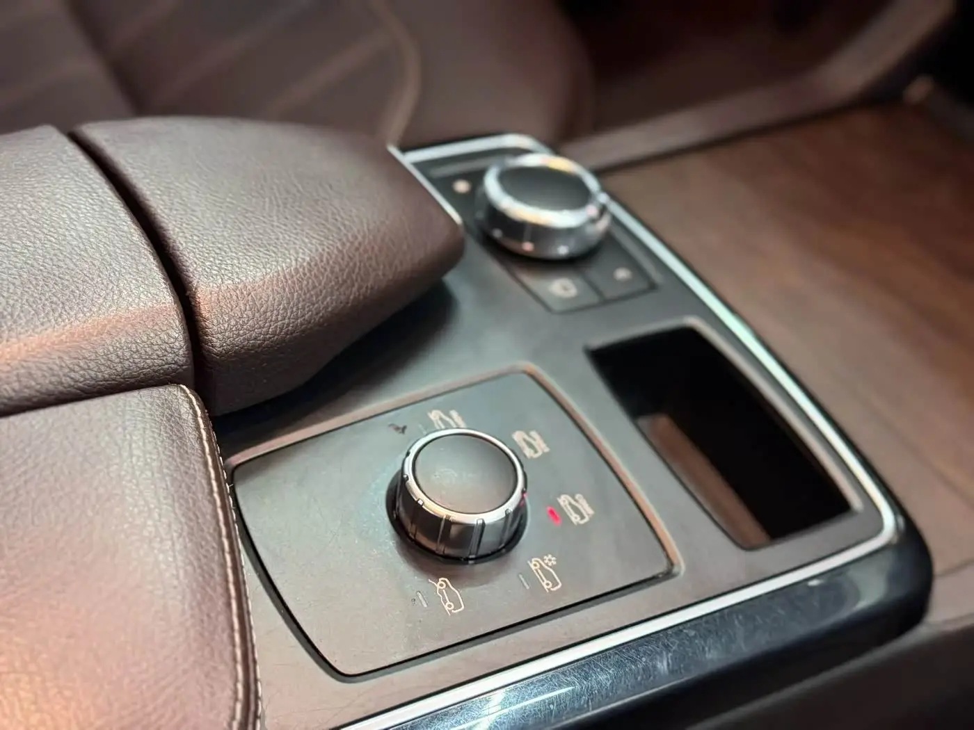 Mercedes-Benz GLE 2017 — Photo 7/16