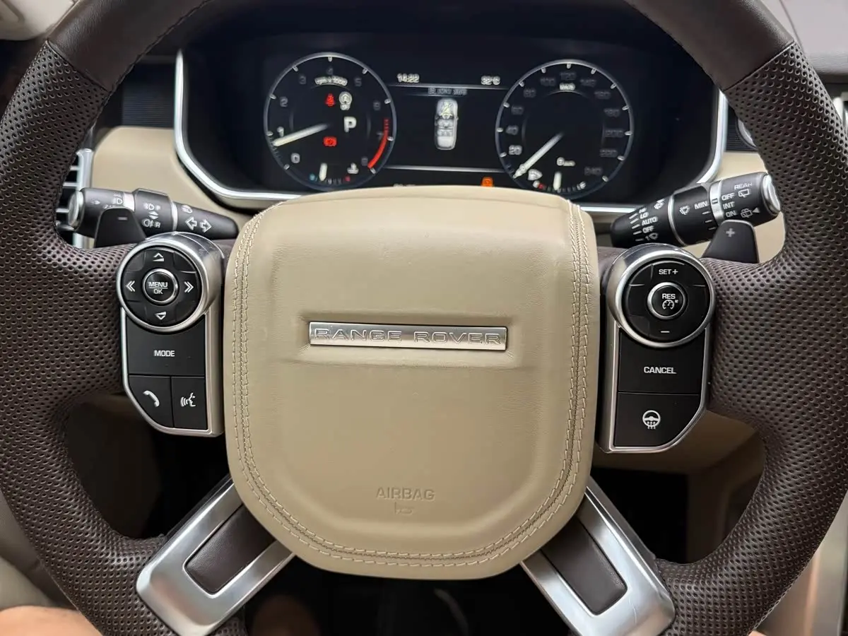 Land Rover Range Rover 2015 — ფოტო 11/20