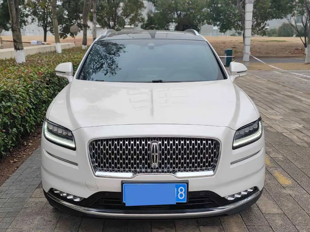 Lincoln Nautilus 2022 — Photo 2/12