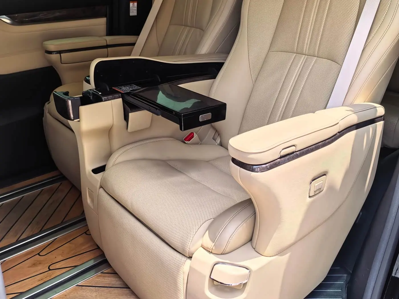 Toyota Vellfire 2020 — Photo 12/20