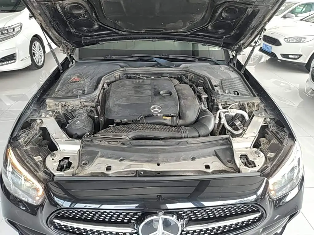 Mercedes-Benz E-Class 2021 — Фото 20/20