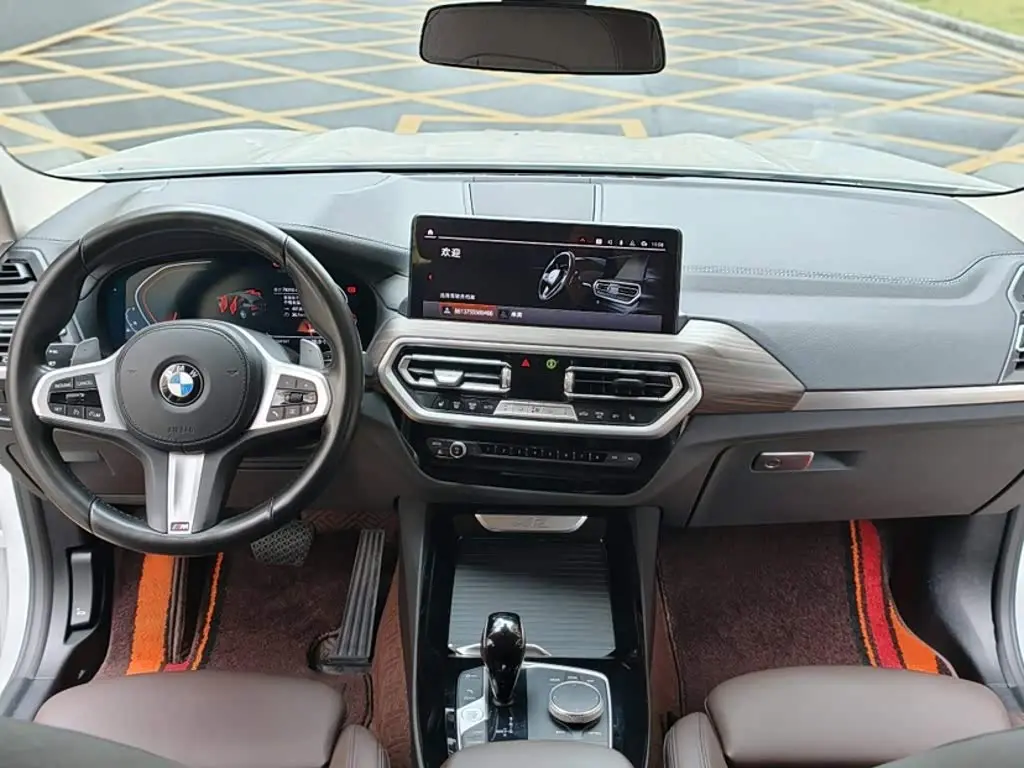 BMW X3 2021 — Photo 9/14