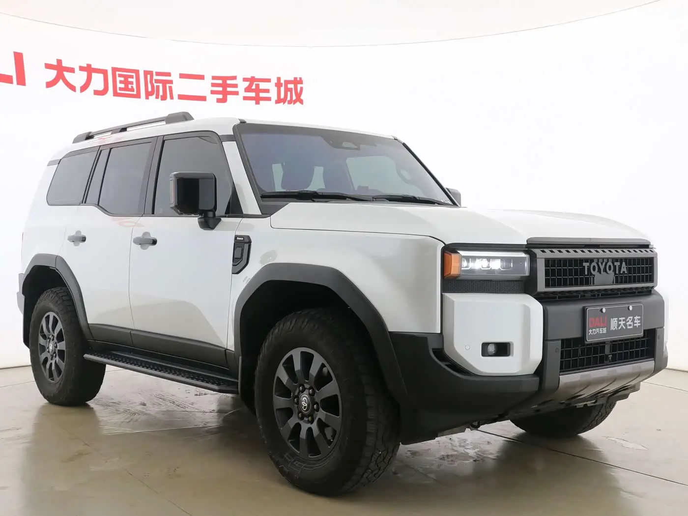 Toyota Prado 2024 — Photo 3/16