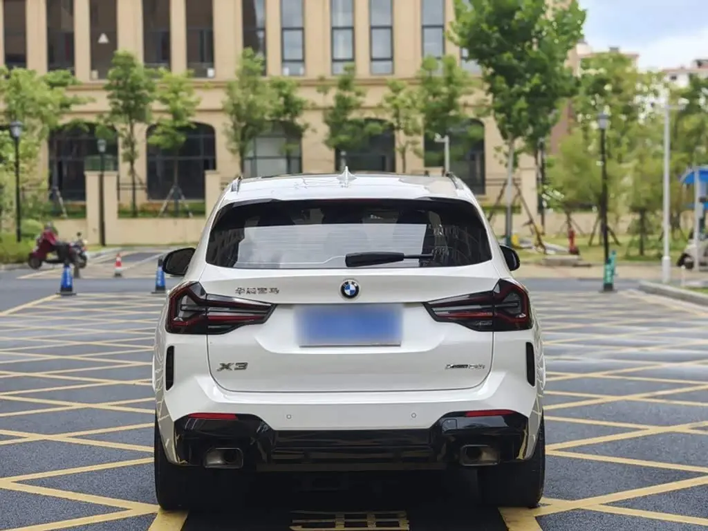 BMW X3 2021 — Photo 7/14