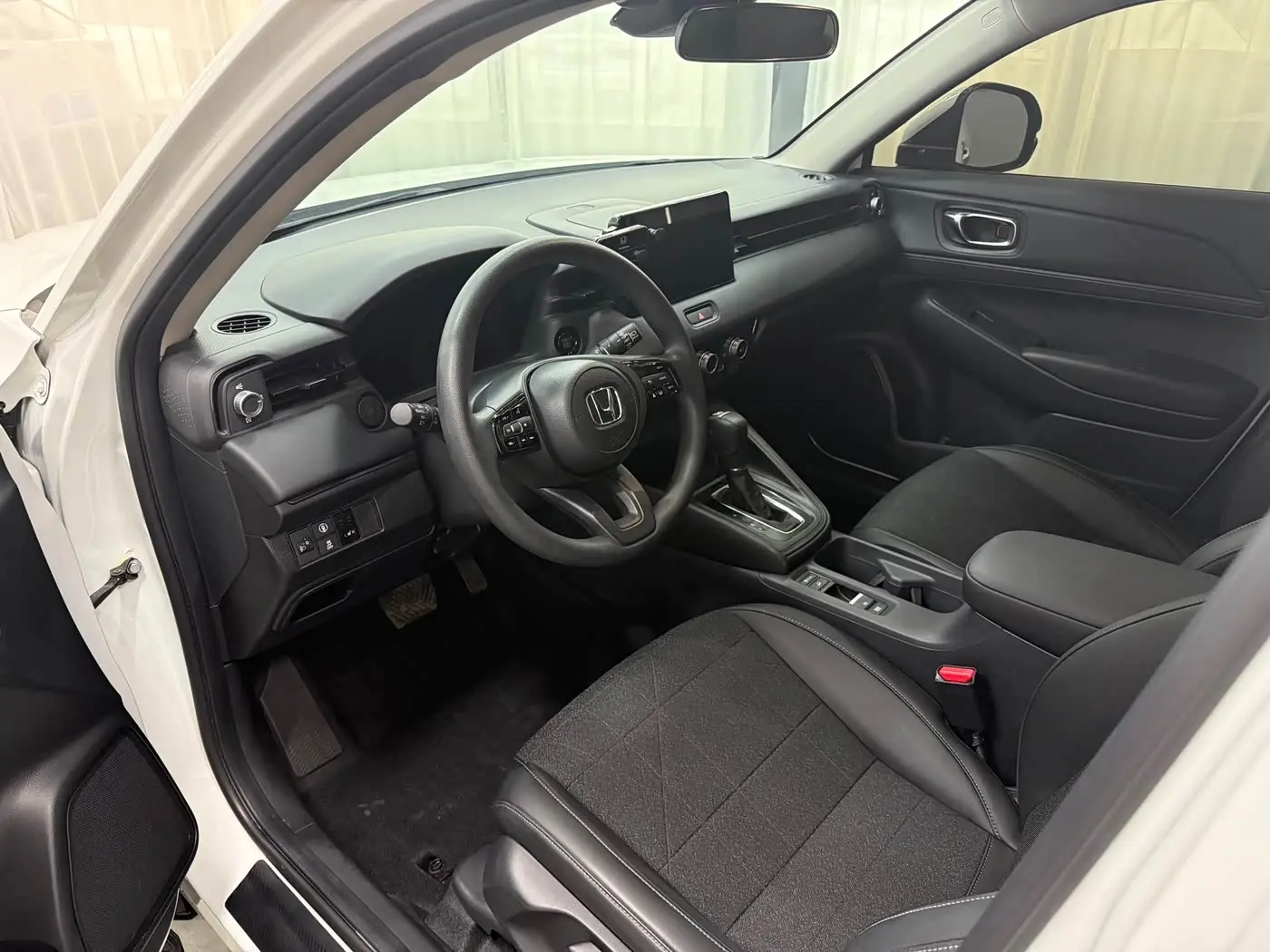 Honda Vezel 2023 — Photo 13/20