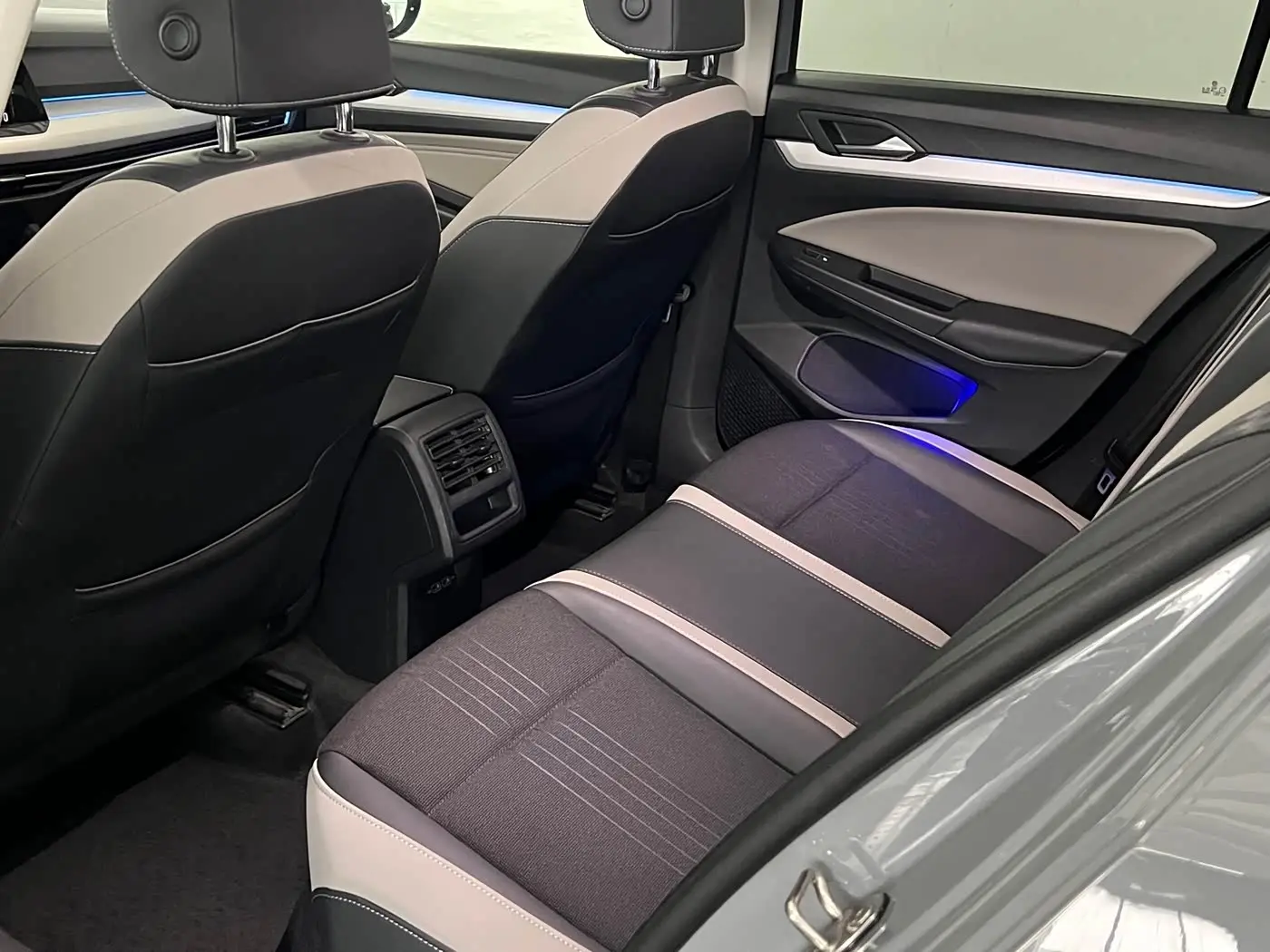 Volkswagen Golf 2022 — Photo 19/20