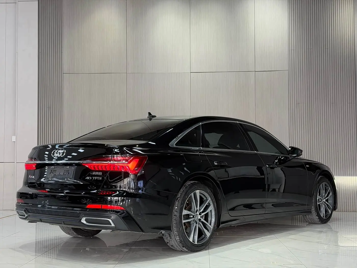 Audi A6L 2021 — Фото 6/15