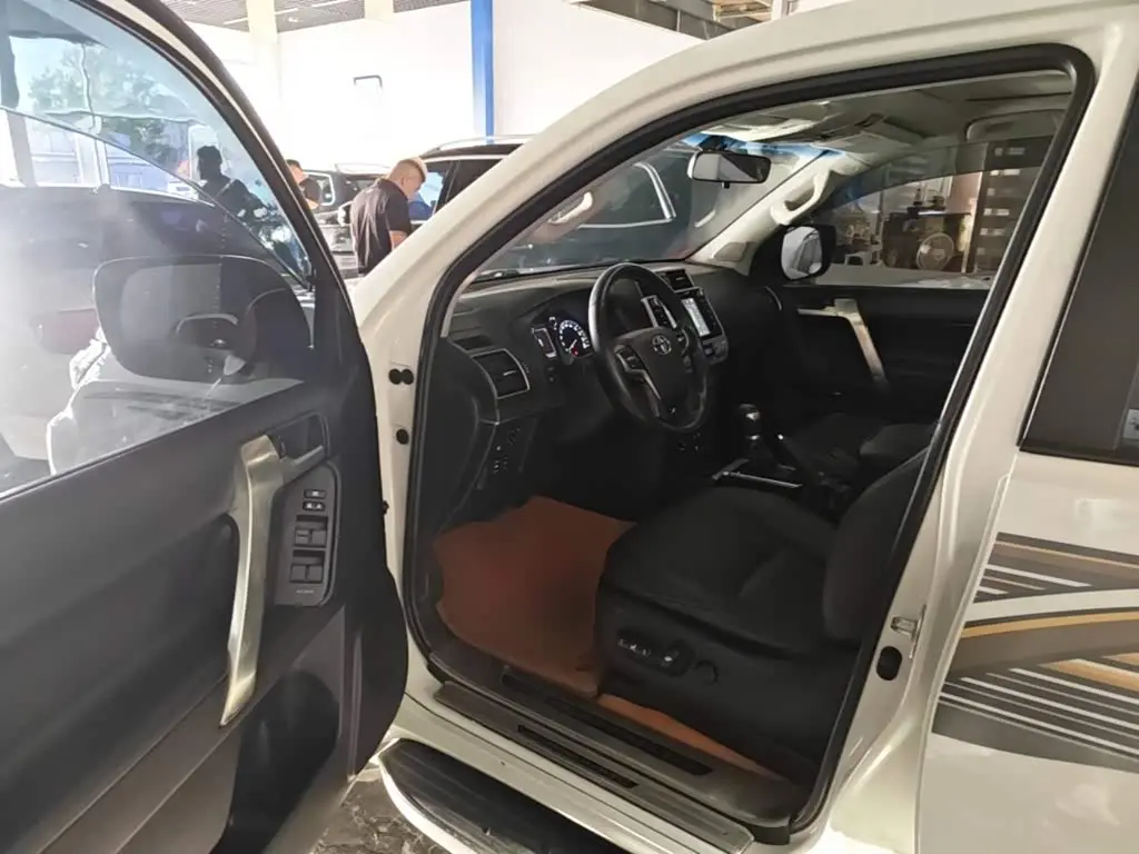 Toyota Prado 2019 — Şəkil 16/20