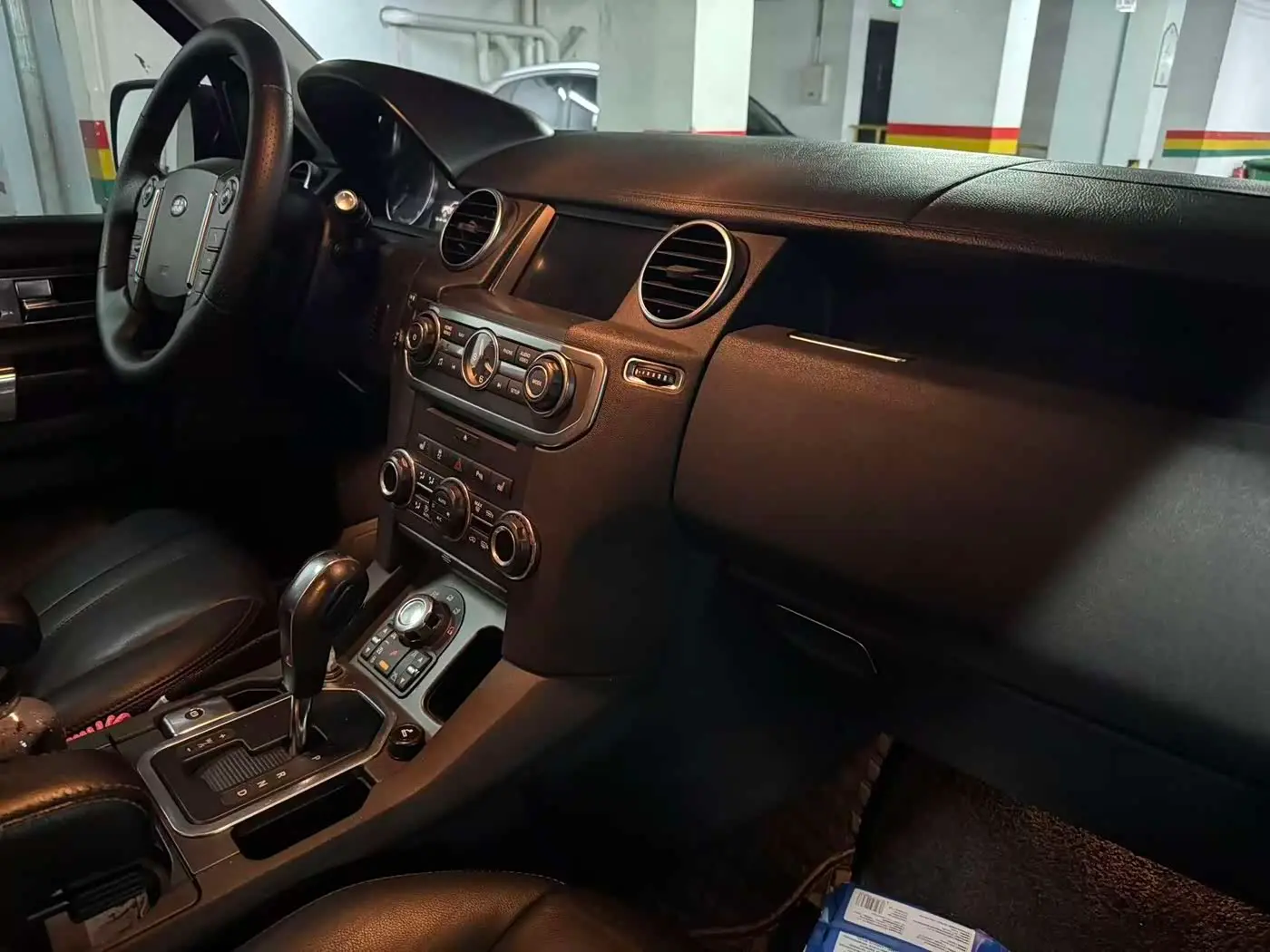 Land Rover Discovery 2012 — Şəkil 19/19