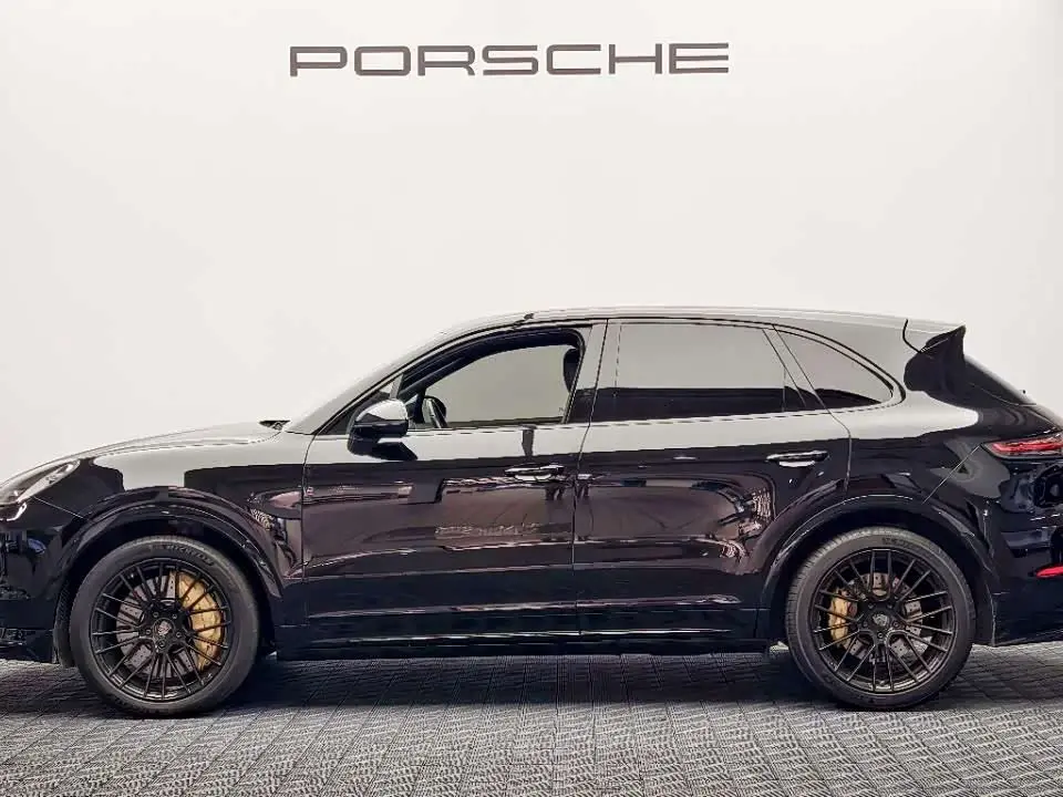 Porsche Cayenne 2021 — Фото 4/13