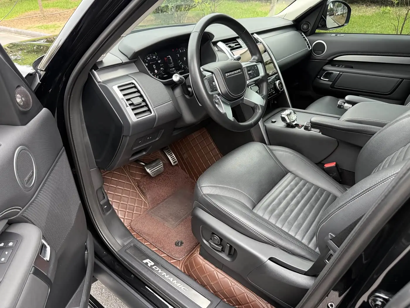Land Rover Discovery 2022 — Şəkil 7/17
