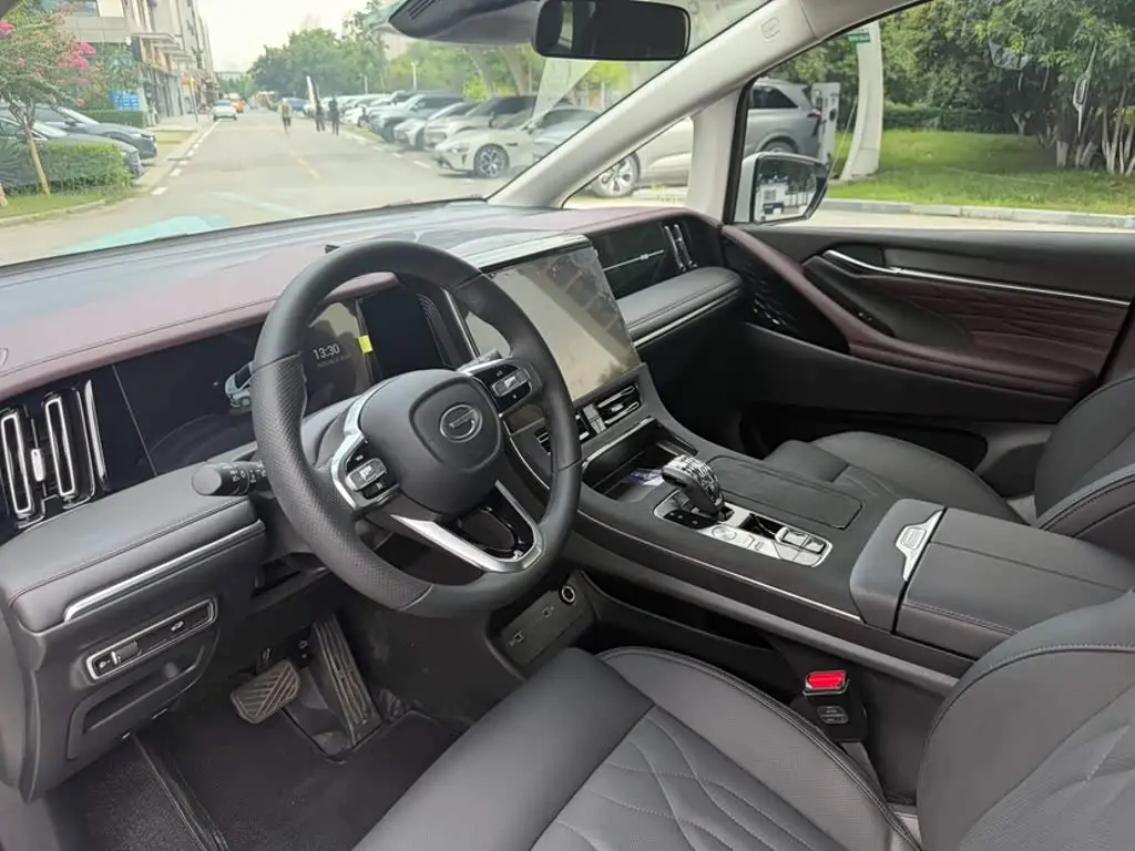 GAC Trumpchi Trumpchi M8 2026 — Фото 20/20