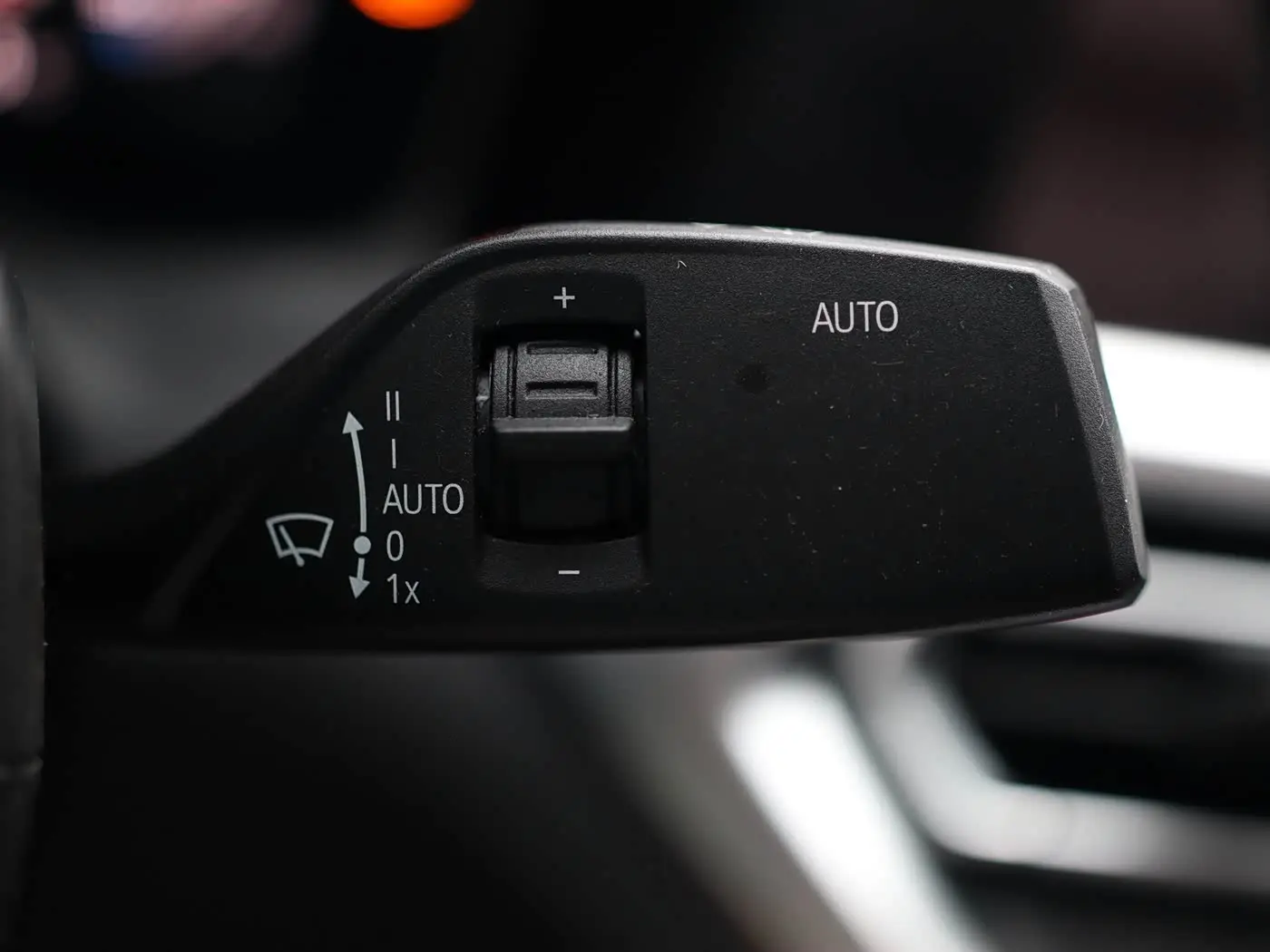 BMW 3 Series 2022 — Photo 19/20