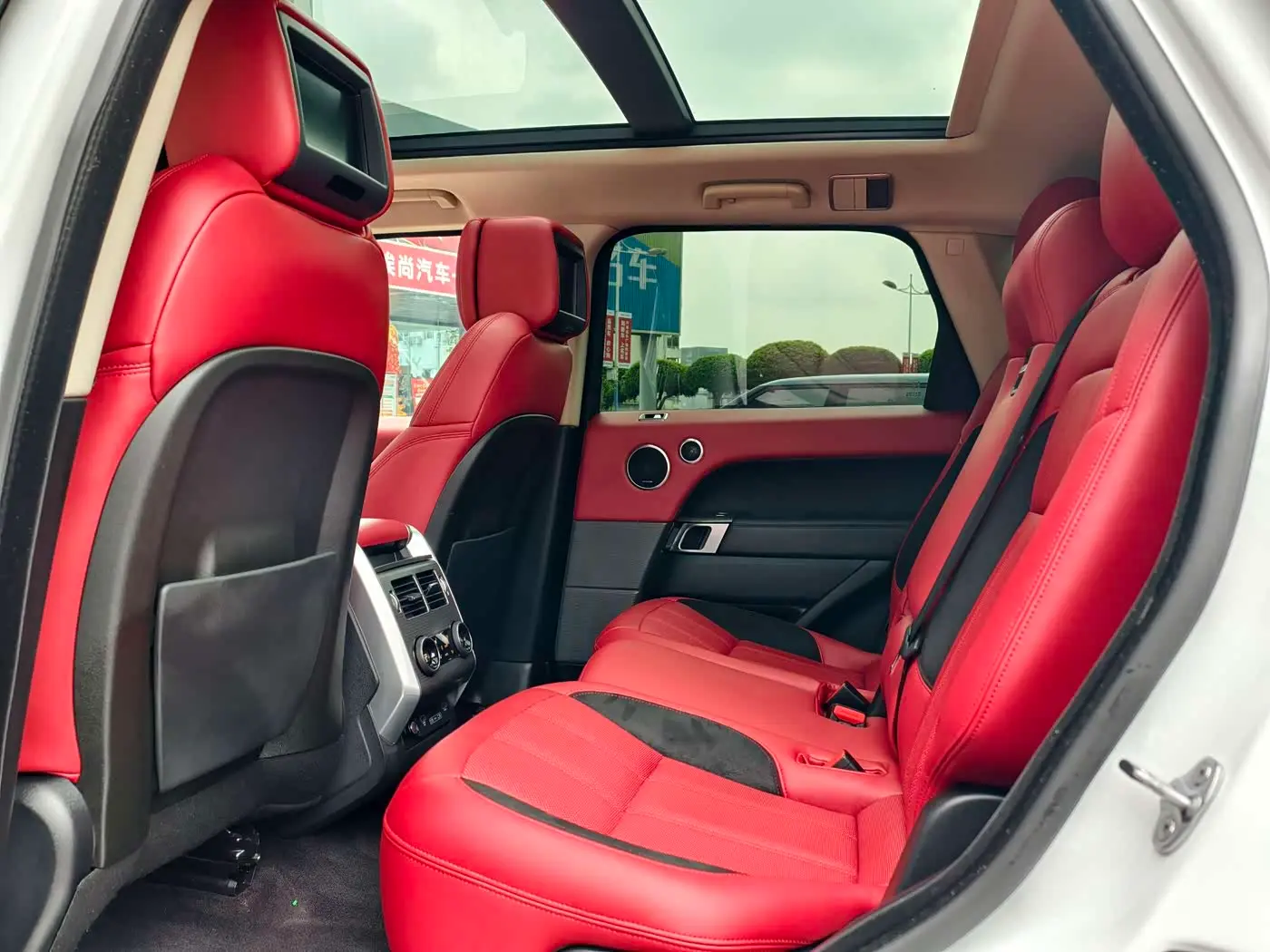 Land Rover Range Rover Sport 2019 — Фото 5/15