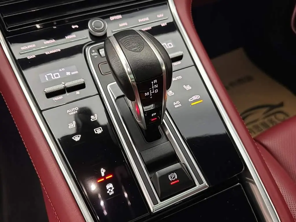 Porsche Panamera 2022 — Фото 18/20
