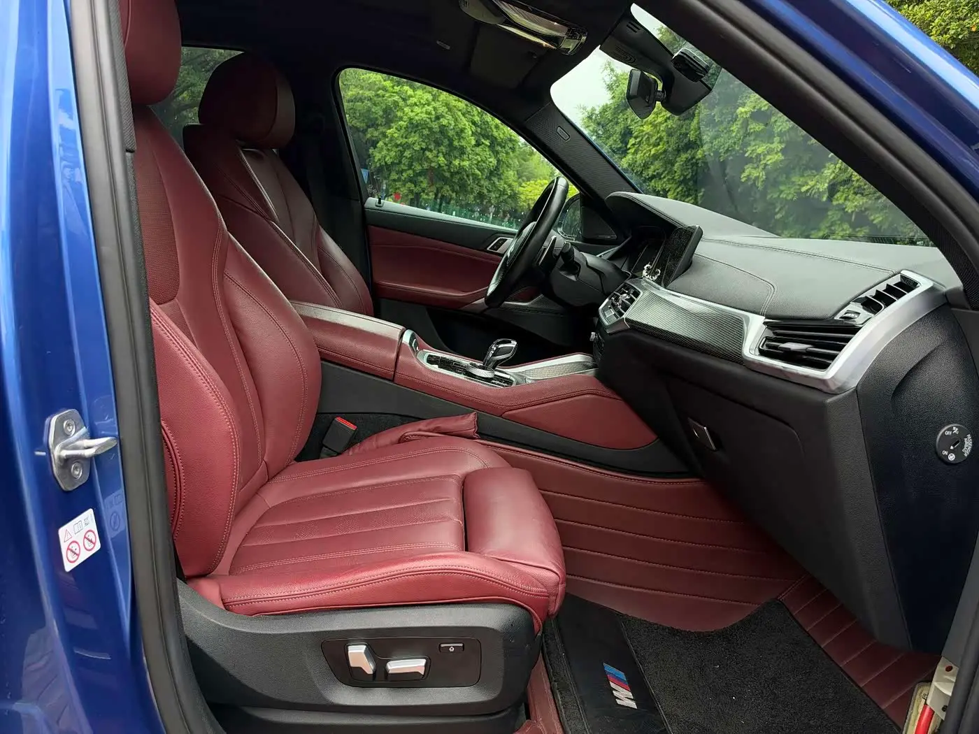 BMW X6 2020 — Фото 10/20