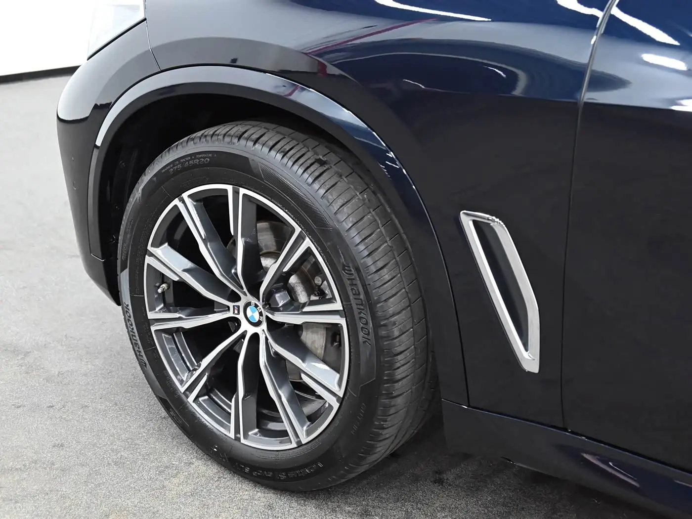BMW X5 2023 — Photo 20/20