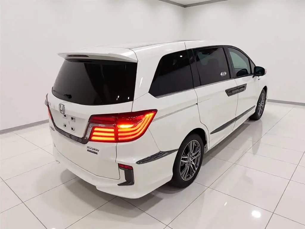 Honda Elysion 2021 — Photo 5/20