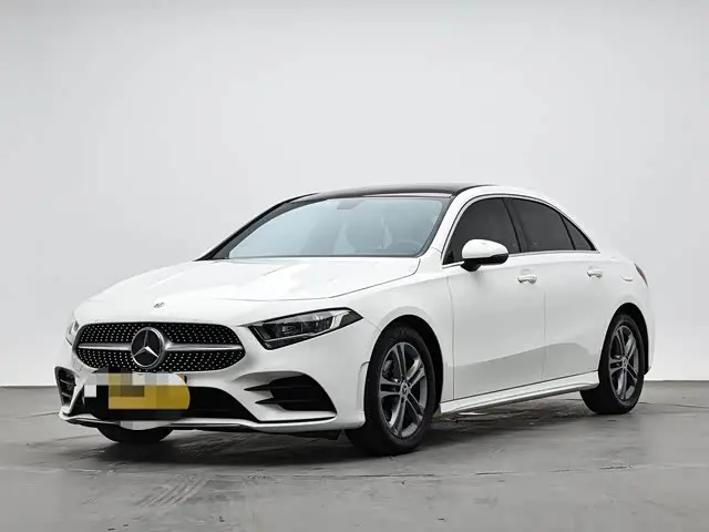Mercedes-Benz A-Class 2022 — Photo 1/9