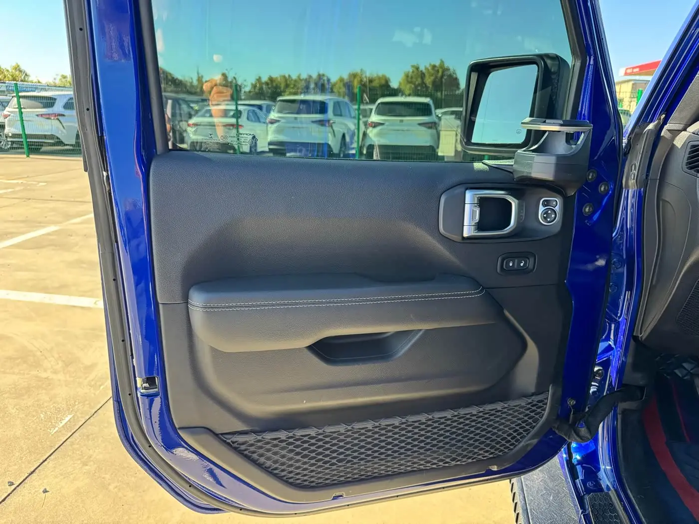 Jeep Wrangler 2020 — Photo 10/20