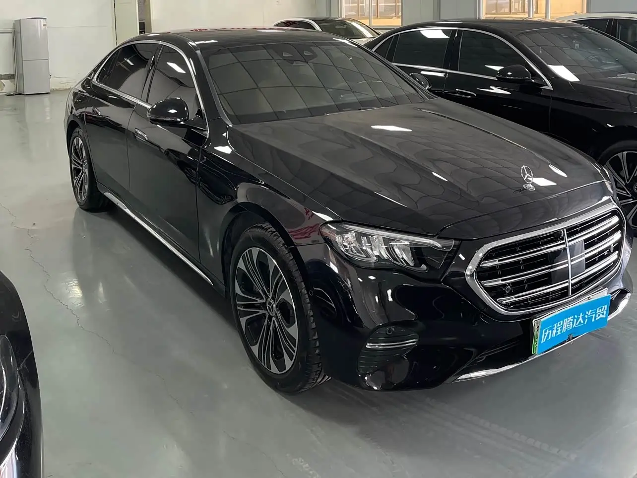 Mercedes-Benz E-Class New Energy 2025 — Photo 6/14